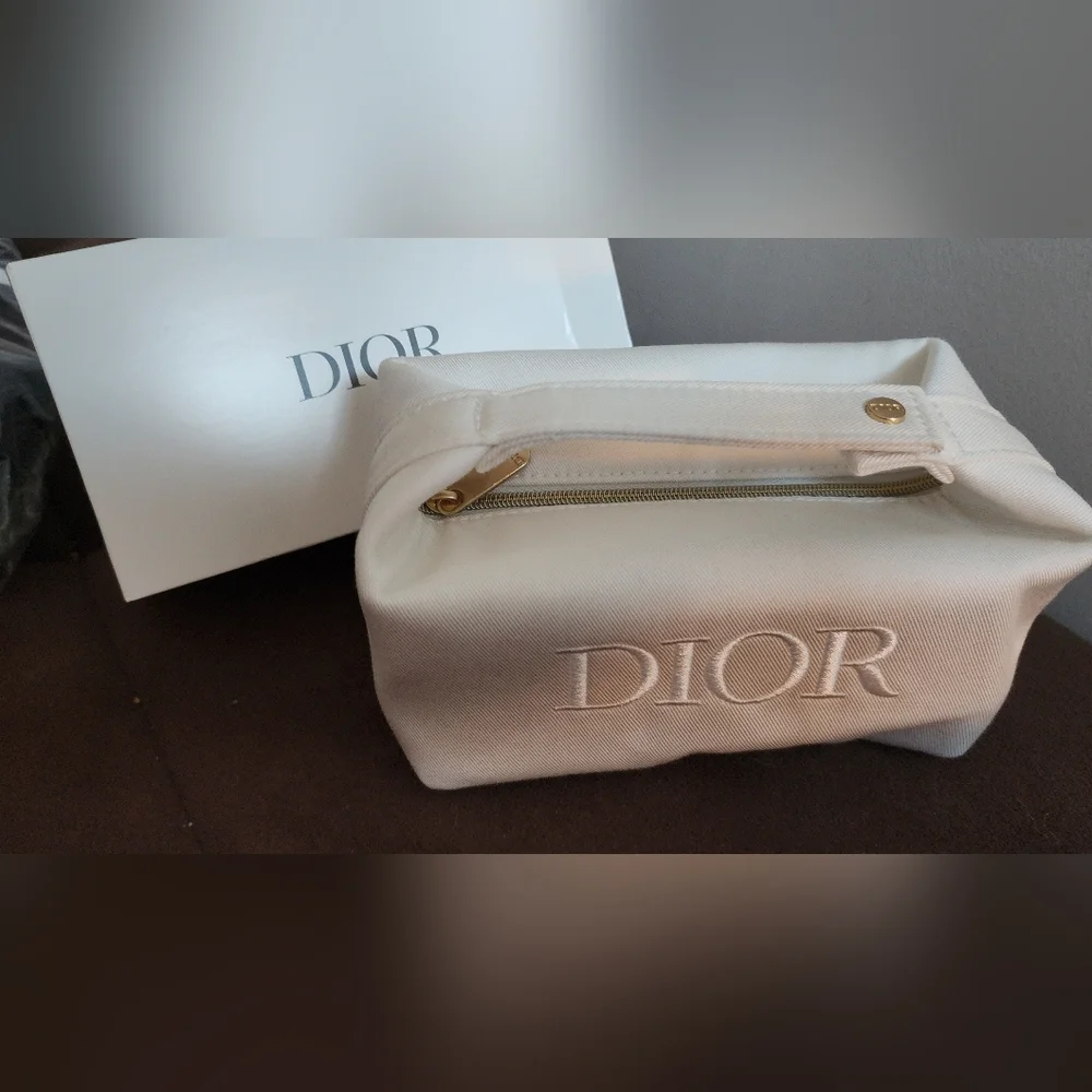 DIOR White Cosmetic Makeup Bag Pouch With Top Handle Clutch New In Box - Picture 2 of 9